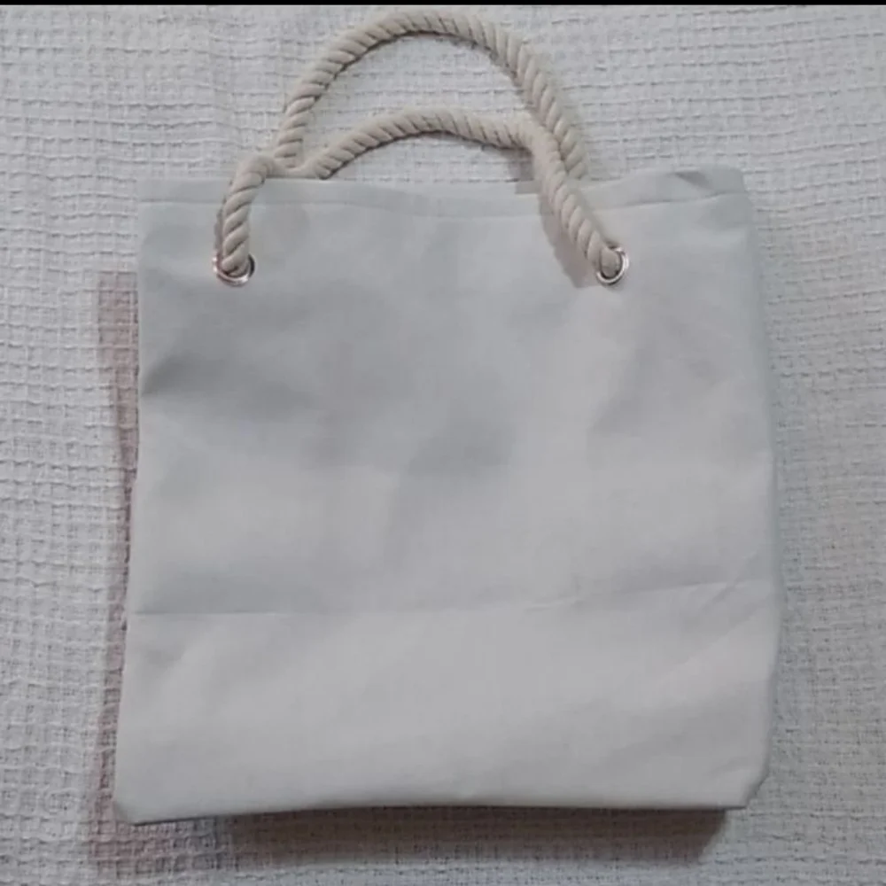 White Laundry Tote with Rope Handles